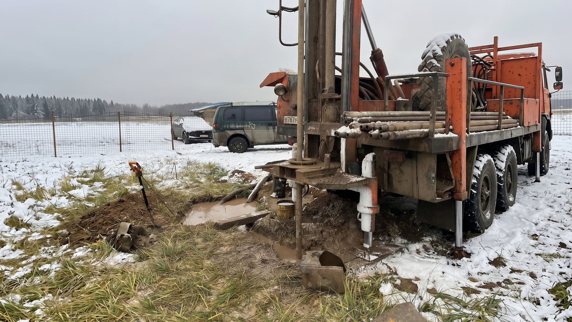 Промышленное бурение скважин на воду: технологии и оборудование
